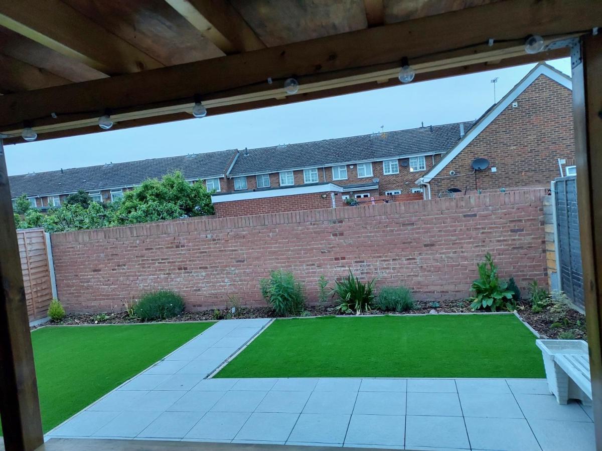Heathrow-Windsor Guest House Slough Extérieur photo