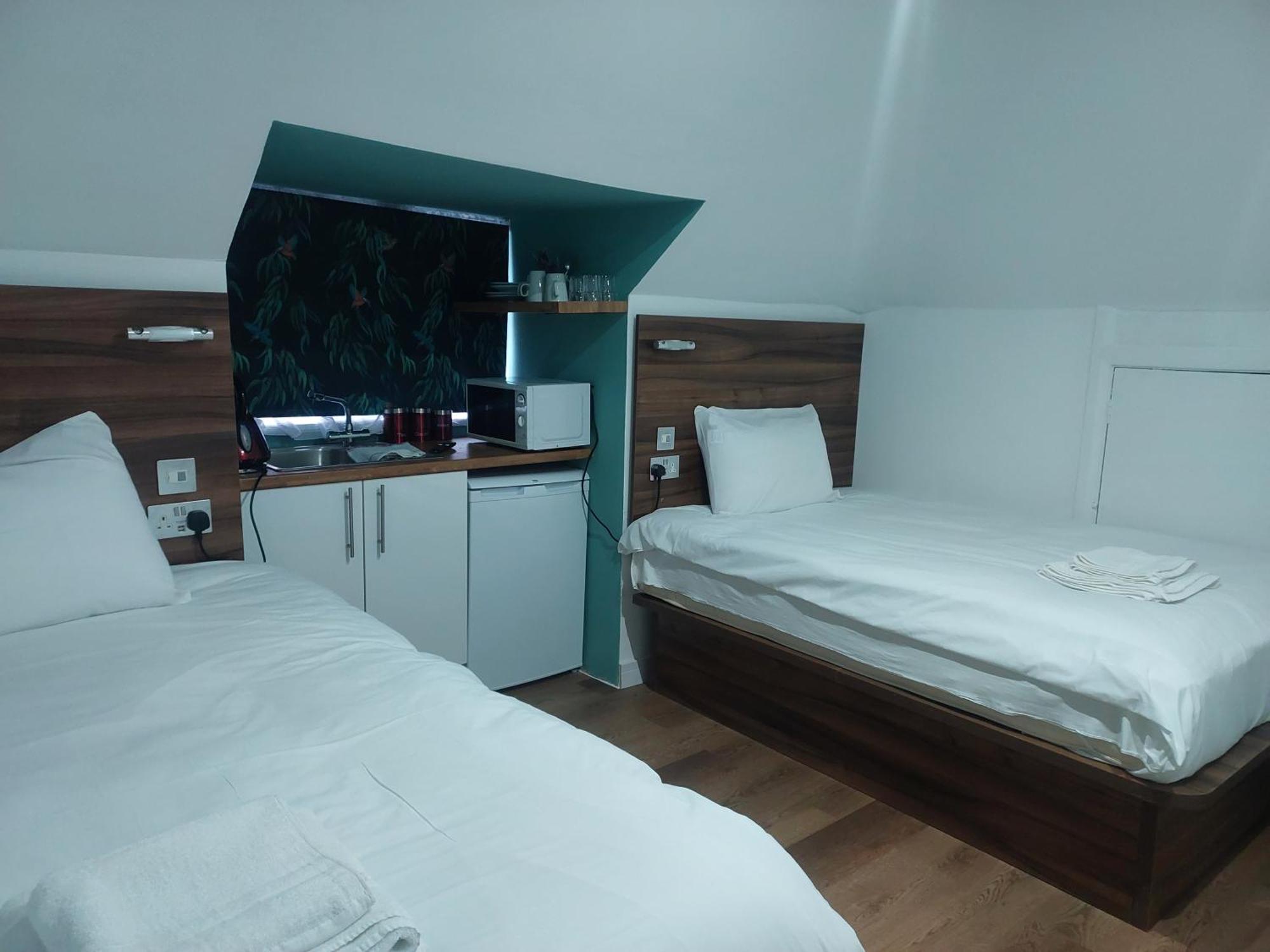 Heathrow-Windsor Guest House Slough Extérieur photo