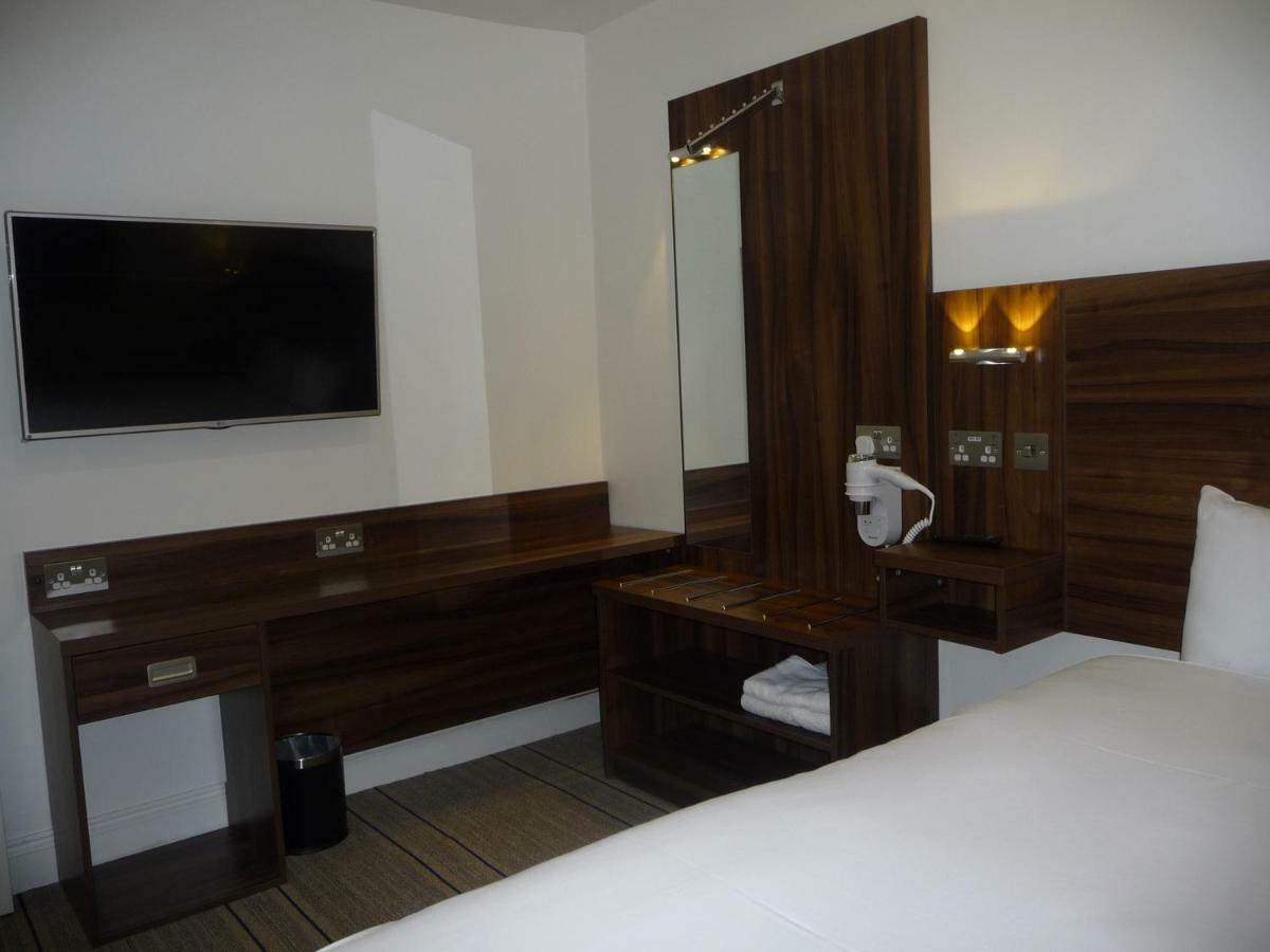 Heathrow-Windsor Guest House Slough Extérieur photo