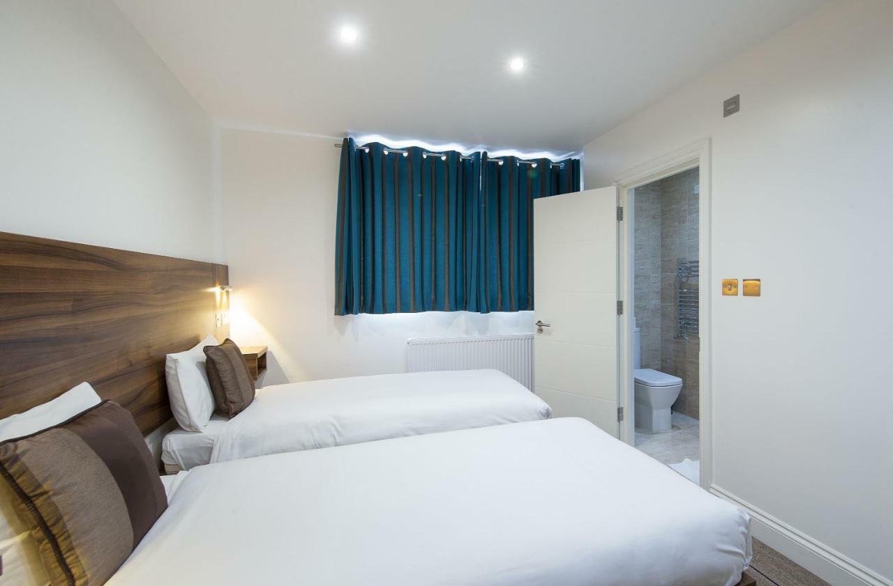 Heathrow-Windsor Guest House Slough Extérieur photo
