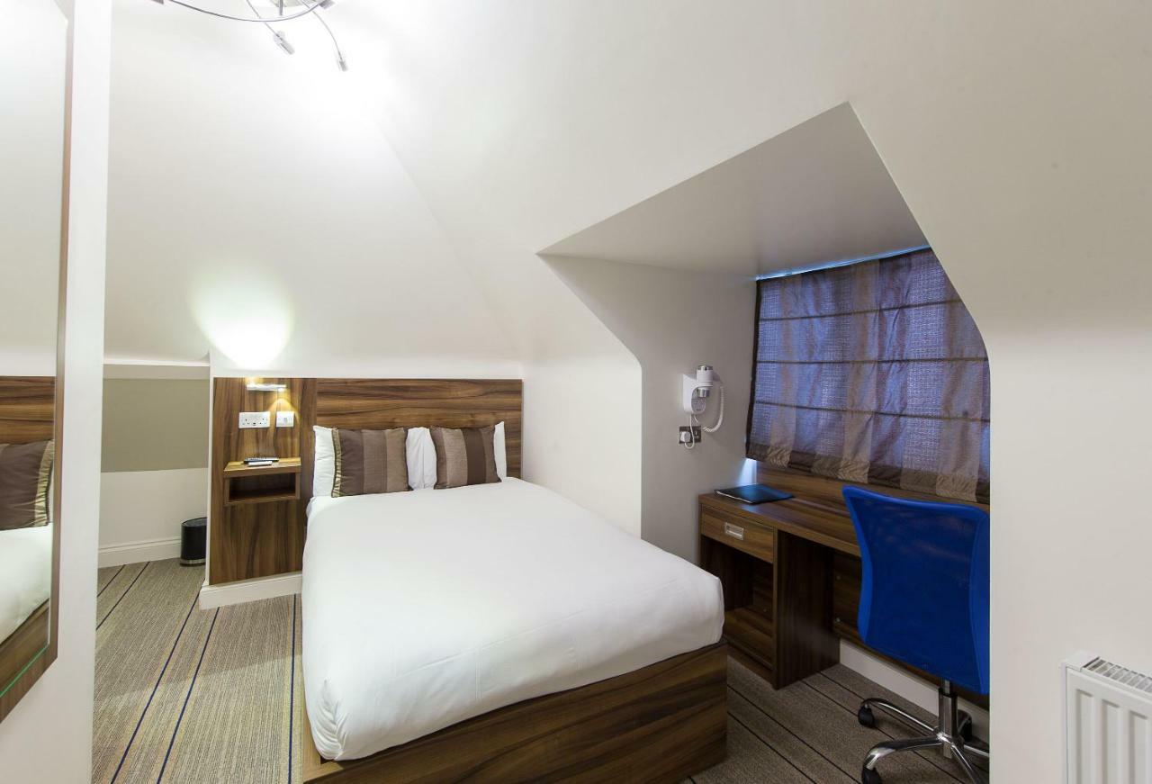 Heathrow-Windsor Guest House Slough Extérieur photo